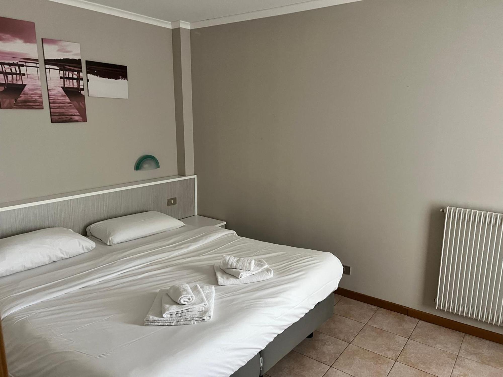 Hotel Lydia Градо Екстер'єр фото