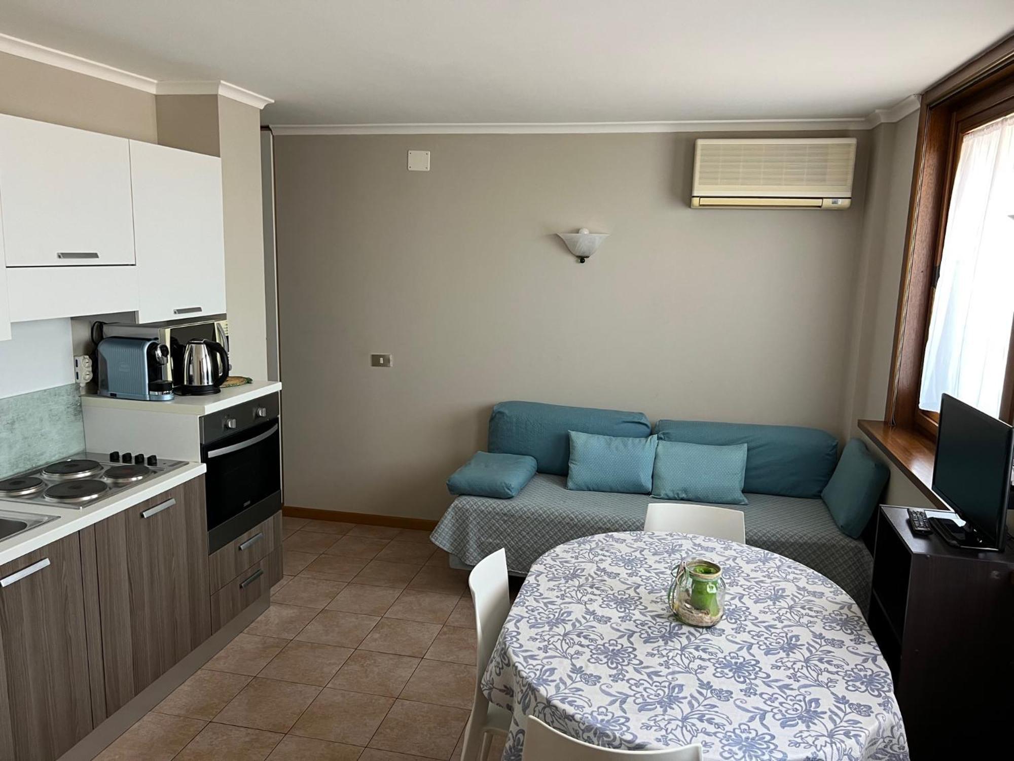 Hotel Lydia Градо Екстер'єр фото