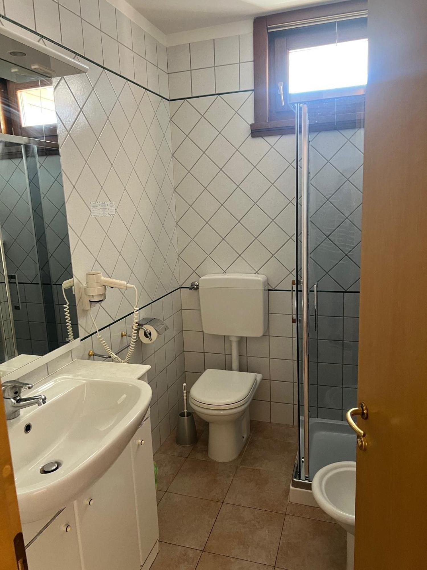 Hotel Lydia Градо Екстер'єр фото